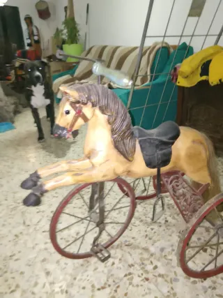 Bicicleta antigua de caballo para niños