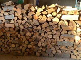 Leña de roble seca