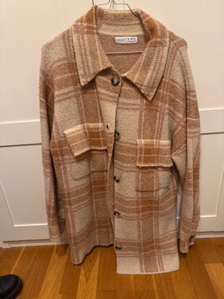 Chaqueta cuadros rosa y beige