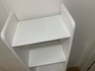 Estantería blanca dormitorio infantil