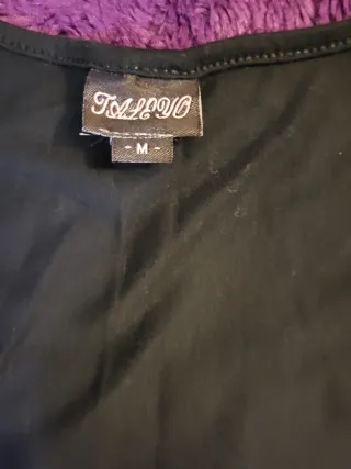 Camiseta Taleyo Negra con Lentejuelas Corazón Tall