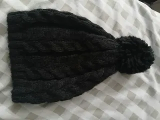 Gorro y bufanda de lana trenzada