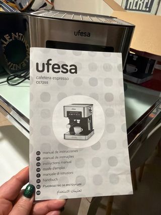 Cafetera Ufesa CE7255 Expresso Nueva