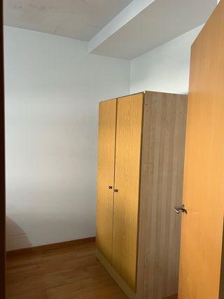 Se alquila habitación con todo equipado