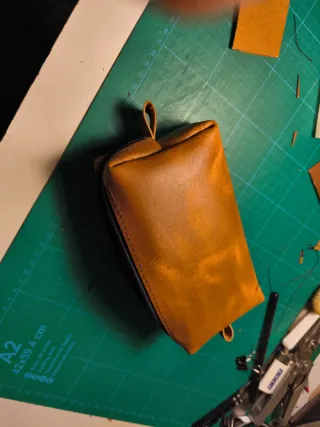 Neceser artesanal de cuero