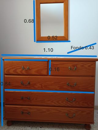 Cómoda de madera color miel