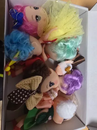 Lote de muñecas de juguete