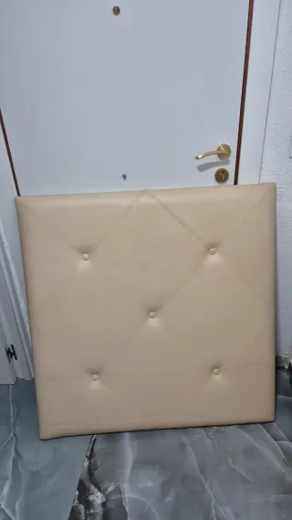 Cabecero tapizado beige polipiel