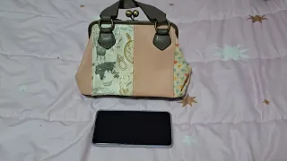 Bolso multicolor con estampado de mapa