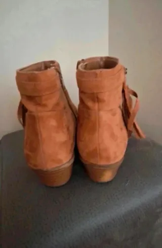 Botines de mujer, color marron-camel, talla 38