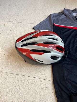 Conjunto Ciclismo Hombre Negro y Rojo