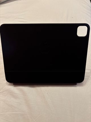 MAGIC KEYBOARD iPAD PRO 11” M4 y M5 Negro ORIGINAL