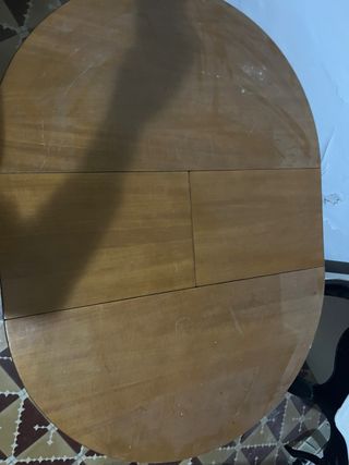 Mesa redonda extensible de madera