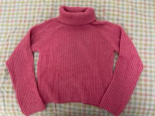 Jersey rosa de cuello alto