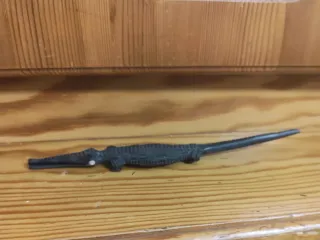 Coccodrillo in legno artigianale