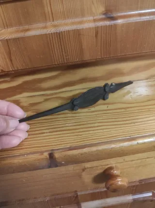 Coccodrillo in legno artigianale