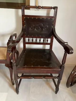 Sillón Castellano Madera y Cuero