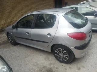 PEUGEOT 206 CON 60MIL KM