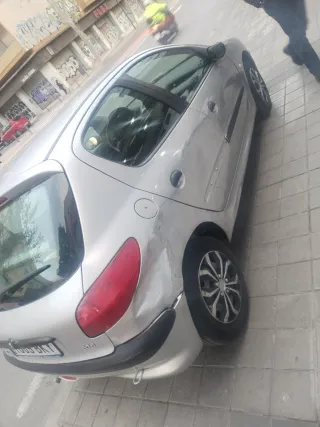 PEUGEOT 206 CON 60MIL KM ITV RECIEN PASADA