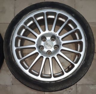 Llantas OZ Racing Superturismo 17