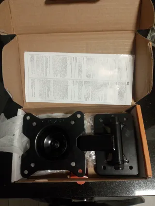 Soporte Pared TV LED GISAN AX 110. Negociable.