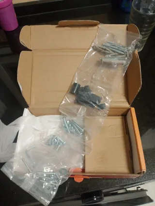 Soporte Pared TV LED GISAN AX 110. Negociable.