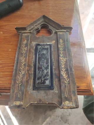 Diversos objetos antiguos de decoración