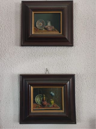 Diversos objetos antiguos de decoración