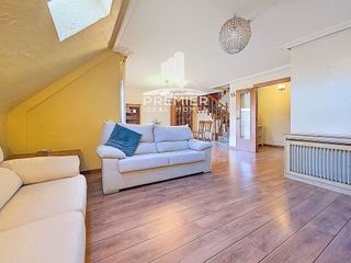 Ático en alquiler en Elda