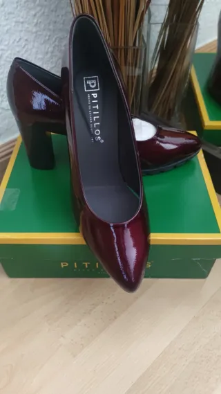 Zapatos tacón de piel Pitillos Nuevos Talla 39