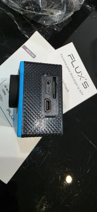 Cámara Deportiva FLUX'S 1080P WiFi