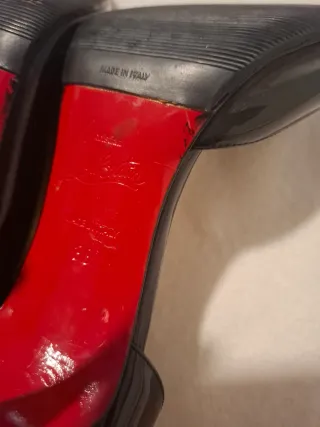 Tacones Christian Louboutin Iriza Negros