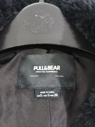 Chaqueta negra de pelo corta