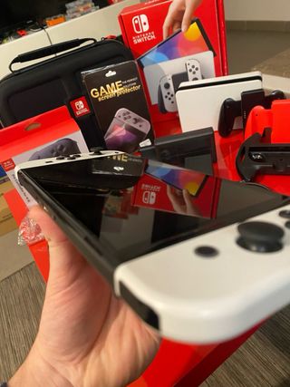 Nintendo Switch OLED Bianca Completa + 15 giochi
