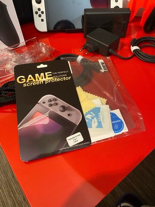 Nintendo Switch OLED Bianca Completa + 15 giochi