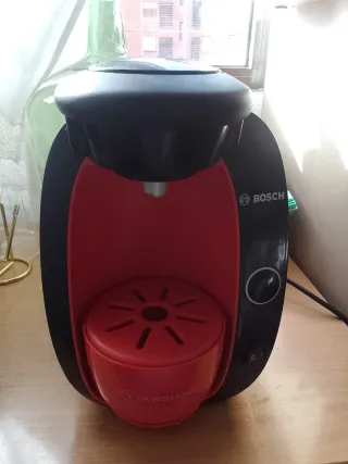 Cafetera Bosch Tassimo Roja