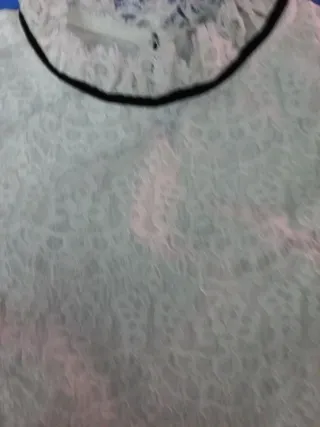 Top encaje blanco cuello alto t.36