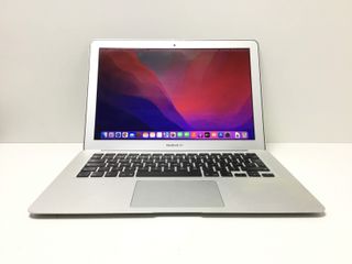 portatil apple apple macbook air core i5 1.6 13 (2015) (a1466)