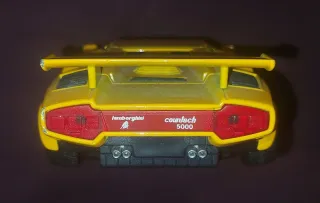 Lote 2 coches escala 1/24 Giloy