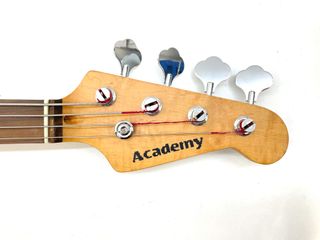 bajo electrico academy 0