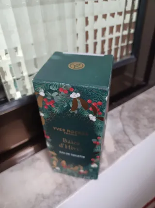 Perfume Bayas de Invierno -Yves Rocher-