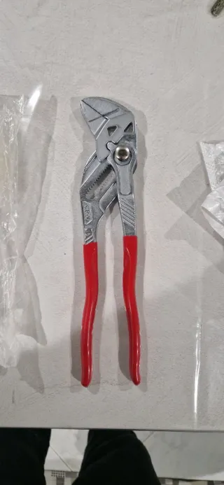 Pinza eclipse regolabili misura 26cm o 30cm