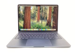 portatil apple apple macbook air m4 10-core 4.4 13 (10gpu) (2025) (a3240)