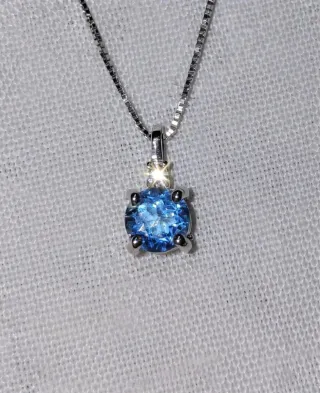 Collar y colgante oro 18k diamante y topacio