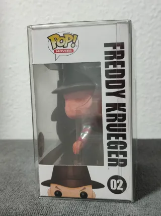Funko Pop Freddy Krueger Glow Chase 02