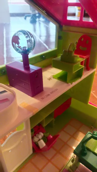 Casa colegio Barriguitas Famosa i/muñeca. Plegable