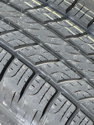 Llanta Land Rover con Neumático