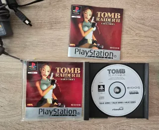 Playstation PSone con Tomb Raider II