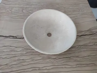 Lavabo de mármol Crema Marfil apomazado