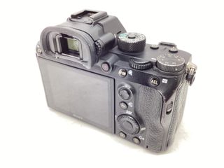 camara digital evil sony alpha a7r iii (ilce-7rm3)